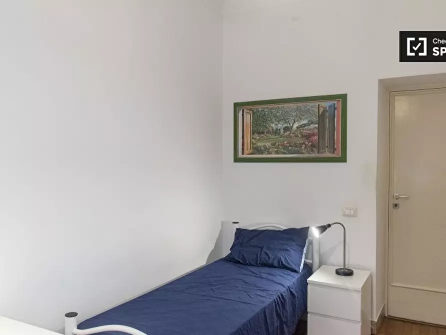 Immagine 3 di Camera condivisa in affitto  in Via Alberto Caroncini, 00197 Roma RM, Italy a Roma