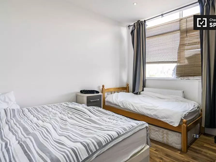 Immagine 6 di Appartamento in affitto  in St James's Rd a Camberwell