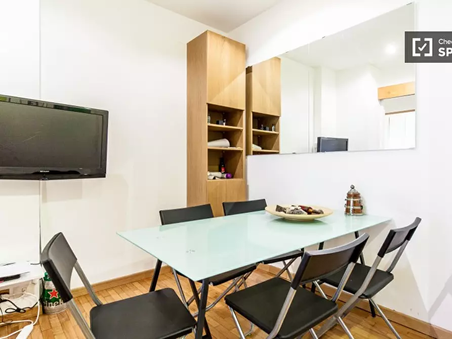 Immagine 14 di Camera condivisa in affitto  in Via di S. Angela Merici a Roma