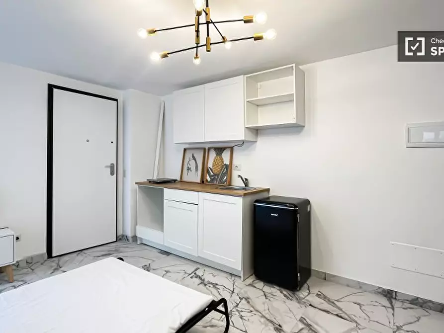 Immagine 8 di Ufficio in affitto  in Via Cinque Maggio a Milano