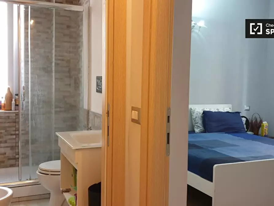 Immagine 4 di Camera condivisa in affitto  in Via Bordighera a Milano