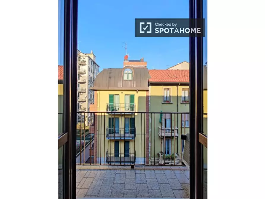 Immagine 4 di Camera condivisa in affitto  in Via Adelina Patti a Milano