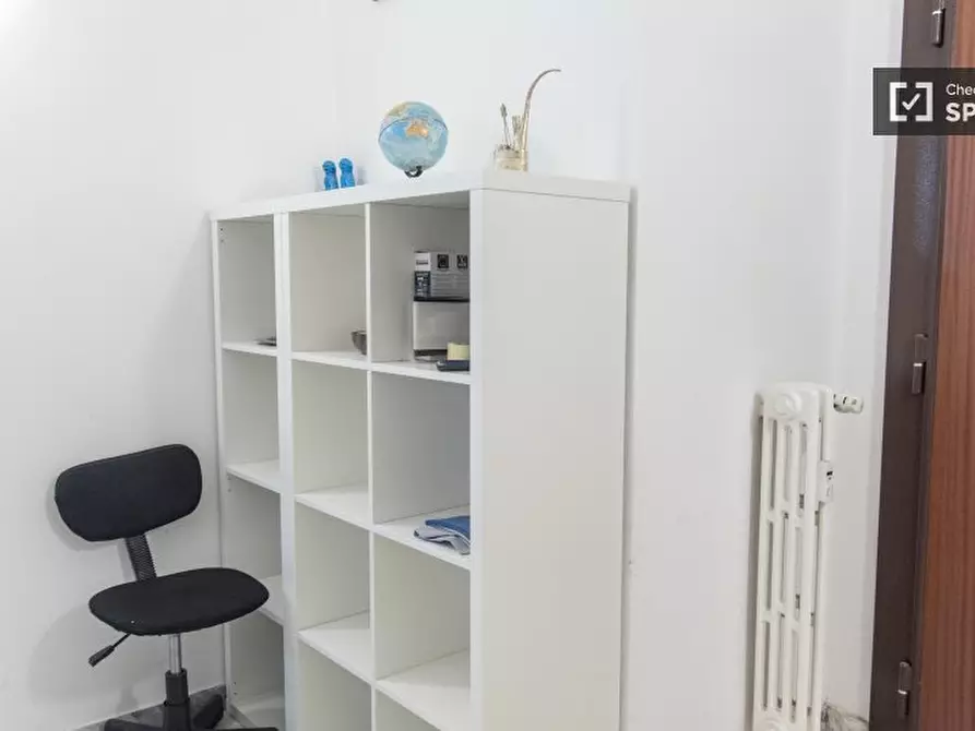 Immagine 16 di Camera condivisa in affitto  in Piazza Conca d'Oro a Roma