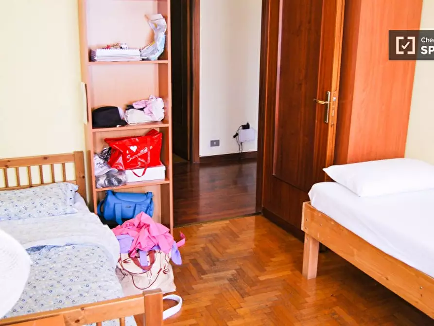 Immagine 3 di Camera condivisa in affitto  in VIA BATTISTOTTI SASSI a Milano