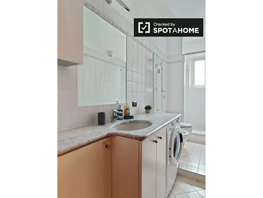 Immagine 19 di Appartamento in affitto  in Via Meloria a Milano