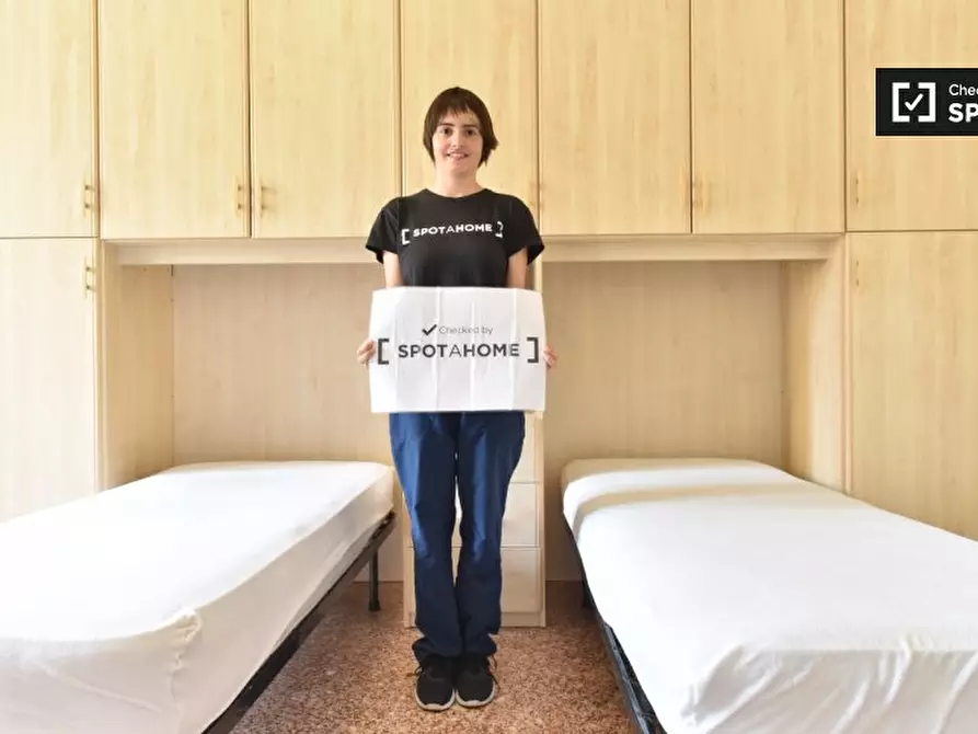 Immagine 14 di Camera condivisa in affitto  in Via Augusto Murri a Roma