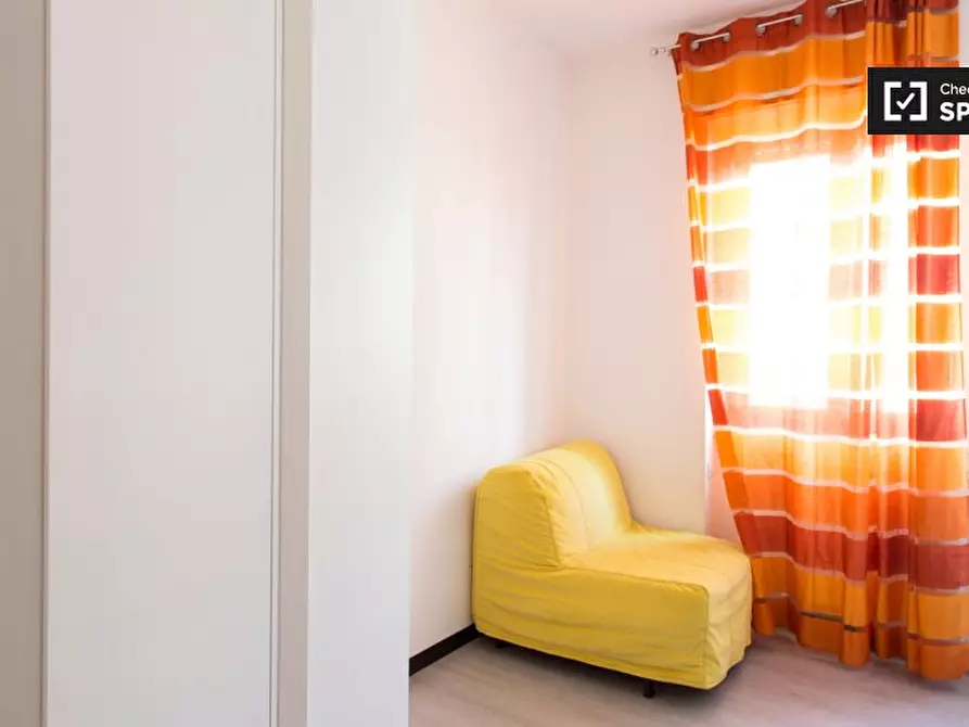 Immagine 4 di Camera condivisa in affitto  in Via degli Imbriani a Milano