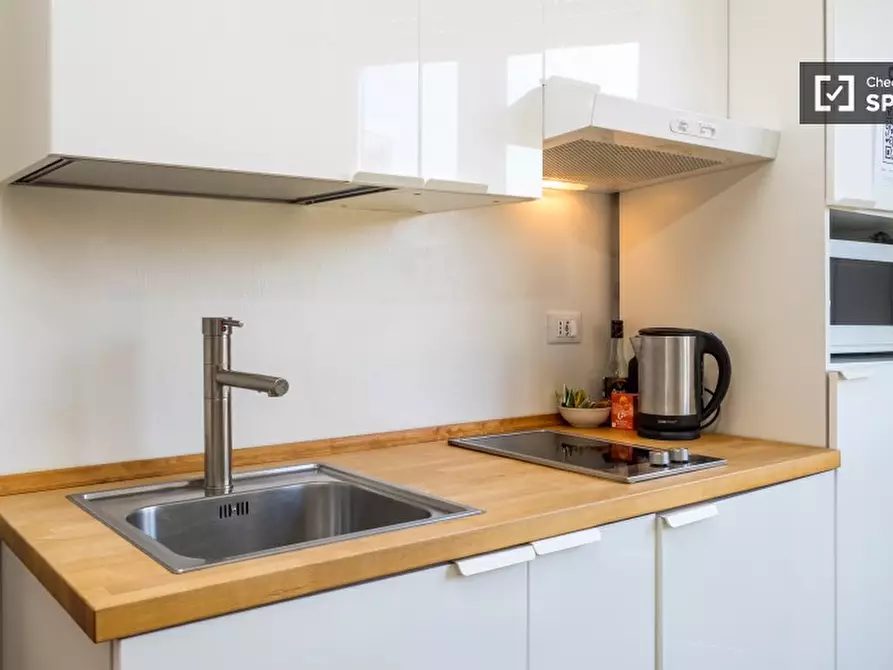 Immagine 9 di Ufficio in affitto  in Via Cuneo a Milano