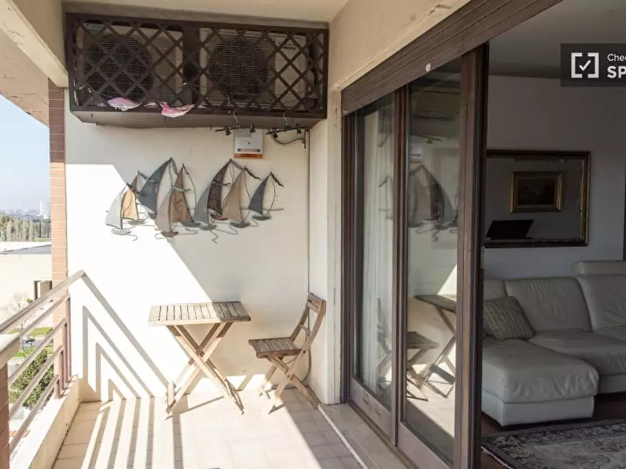 Immagine 11 di Camera condivisa in affitto  in Via Gian Antonio Maggi a Roma