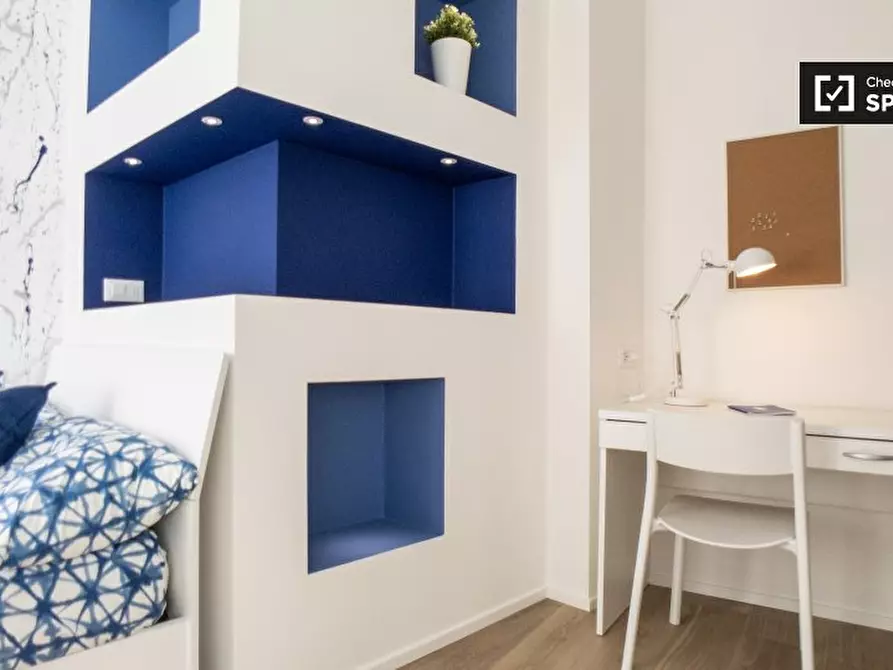 Immagine 2 di Camera condivisa in affitto  in Via Siusi a Milano