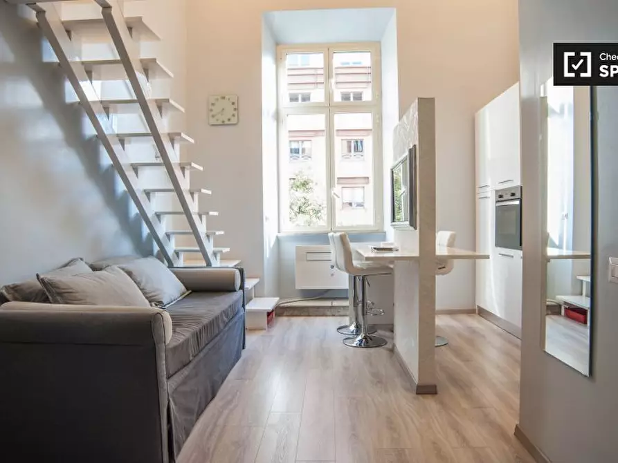 Immagine 2 di Appartamento in affitto  in Via Conte Verde, 00185 Roma RM, Italy a Roma