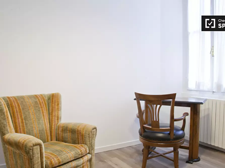 Immagine 2 di Appartamento in affitto  in Via Jacopo dal Verme a Milano