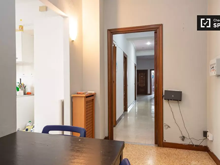 Immagine 10 di Camera condivisa in affitto  in Via Bisentina, 00139 Roma RM, Italy a Roma