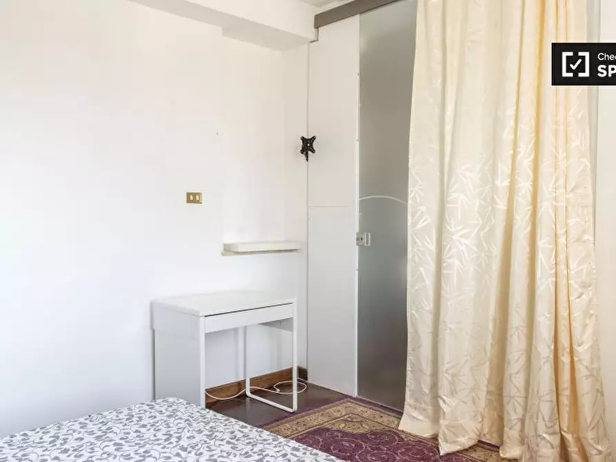 Immagine 3 di Camera condivisa in affitto  in Largo Giuseppe Veratti, 00146 Roma RM, Italy a Roma