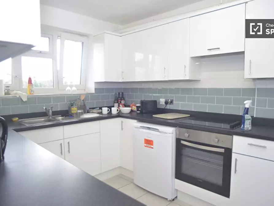 Immagine 8 di Camera condivisa in affitto  in Flat Shenstone House a Lambeth