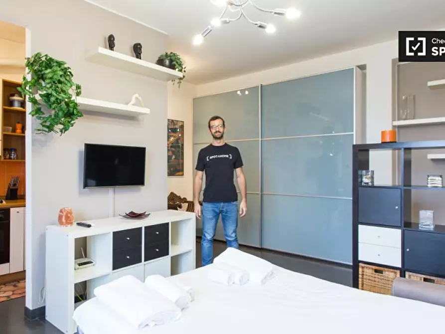 Immagine 19 di Ufficio in affitto  in Via Desenzano a Milano