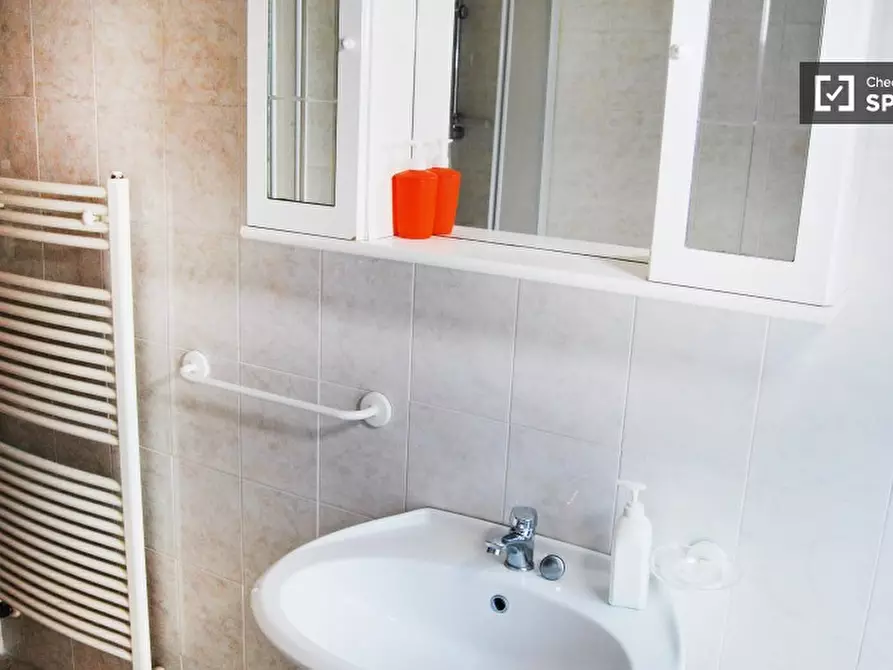 Immagine 7 di Ufficio in affitto  in via avancinio avancini a Milano