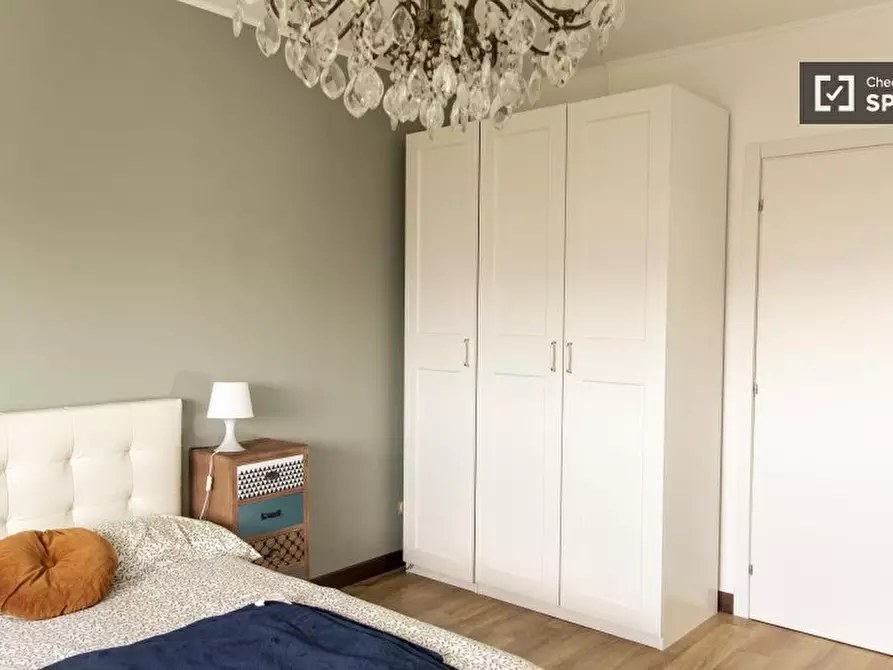 Immagine 3 di Camera condivisa in affitto  in Via Clemente Rebora a Roma