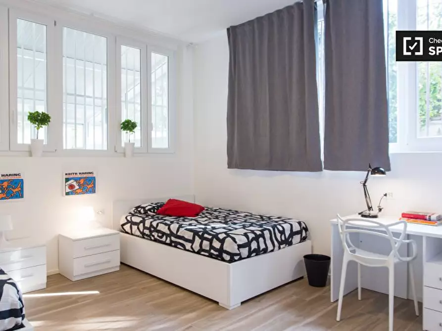 Immagine 3 di Camera condivisa in affitto  in Via Alessandro Milesi a Milano