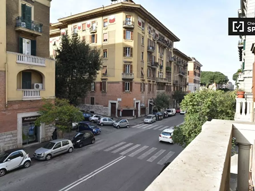 Immagine 5 di Camera condivisa in affitto  in Via Sebino, 00199 Roma RM, Italy a Roma