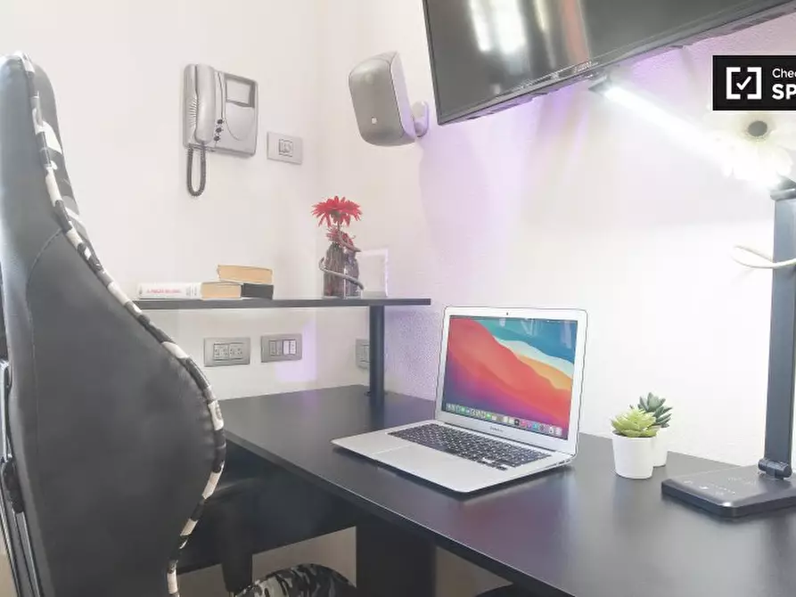 Immagine 6 di Camera condivisa in affitto  in Via Giulio e Corrado Venini a Milano