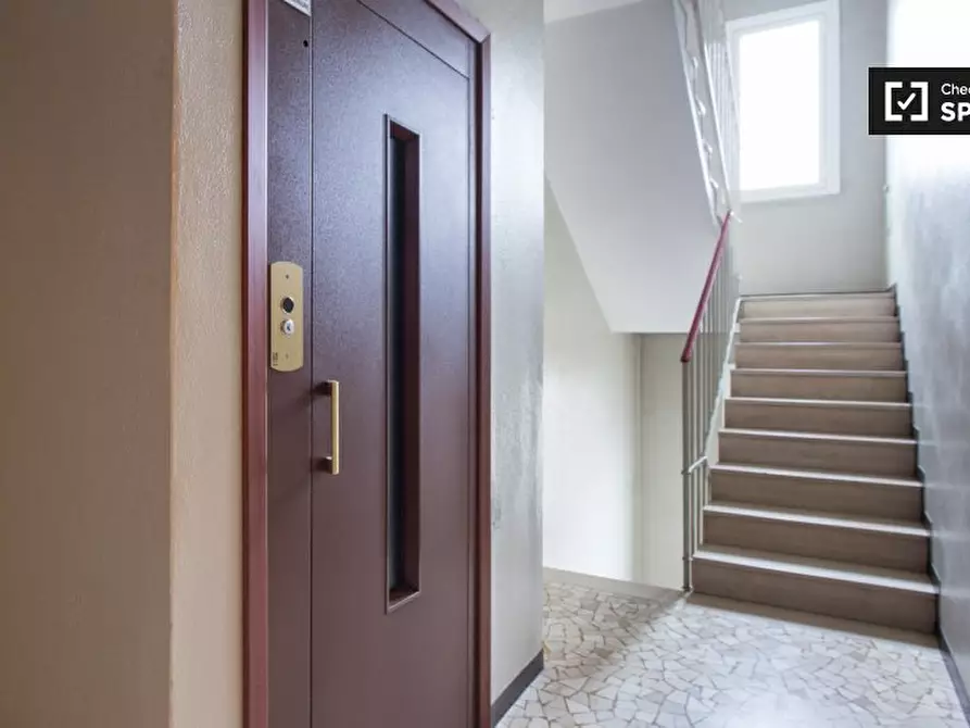 Immagine 19 di Camera condivisa in affitto  in Via Ronchi a Milano