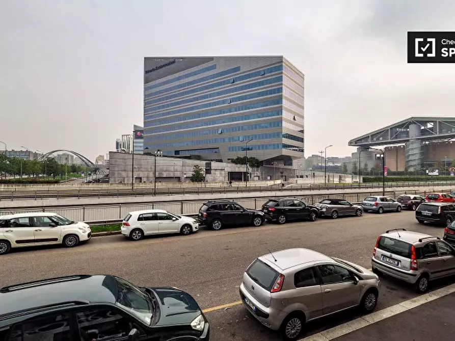 Immagine 4 di Camera condivisa in affitto  in Viale Renato Serra a Milano