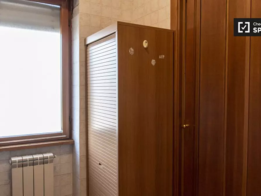 Immagine 13 di Appartamento in affitto  in Via Ildebrando Vivanti a Roma