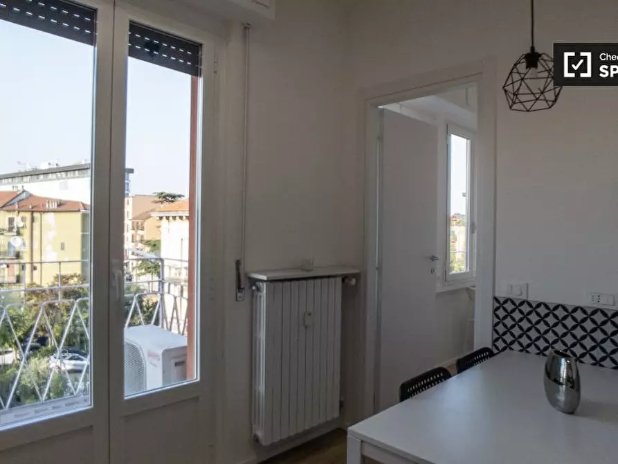 Immagine 12 di Appartamento in affitto  in Via Rutilia a Milano