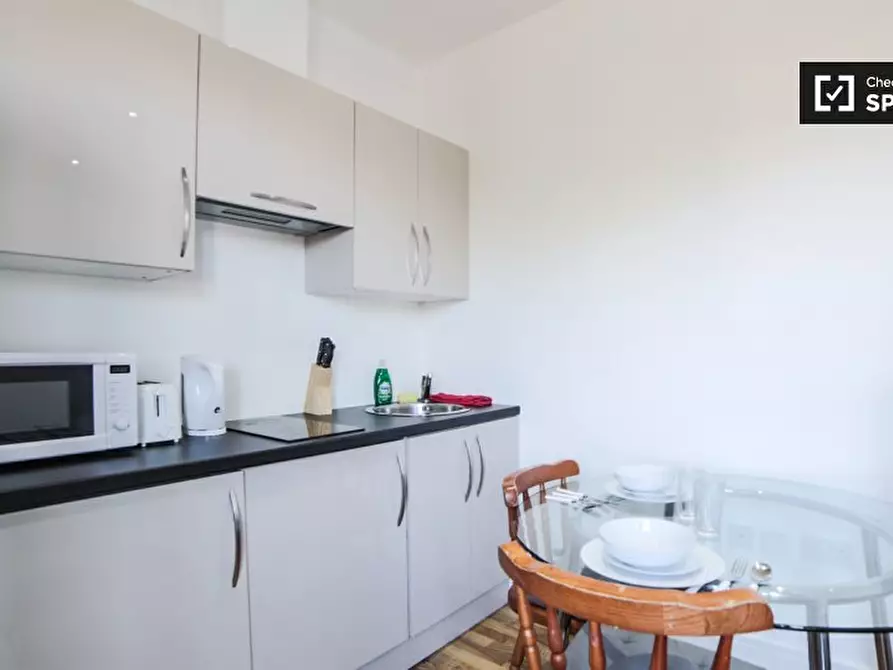 Immagine 6 di Ufficio in affitto  in St James's Rd a Camberwell