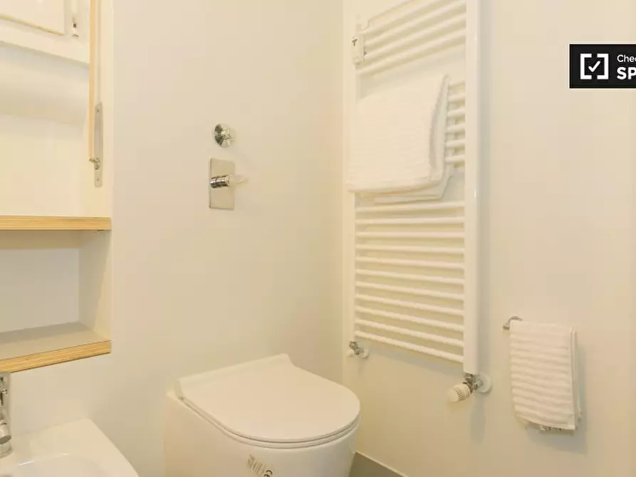 Immagine 18 di Appartamento in affitto  in Viale Tunisia a Milano