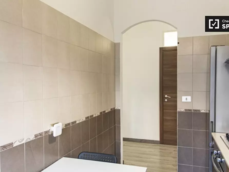 Immagine 18 di Camera condivisa in affitto  in Via Oderisi da Gubbio a Roma