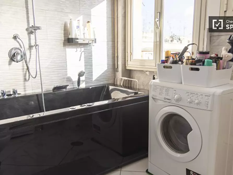 Immagine 3 di Appartamento in affitto  in Via Olevano Romano a Roma