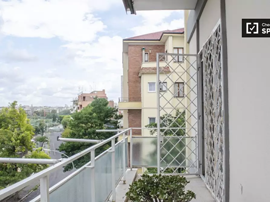 Immagine 18 di Camera condivisa in affitto  in Via Corrado Segre, 00146 Roma RM, Italy a Roma