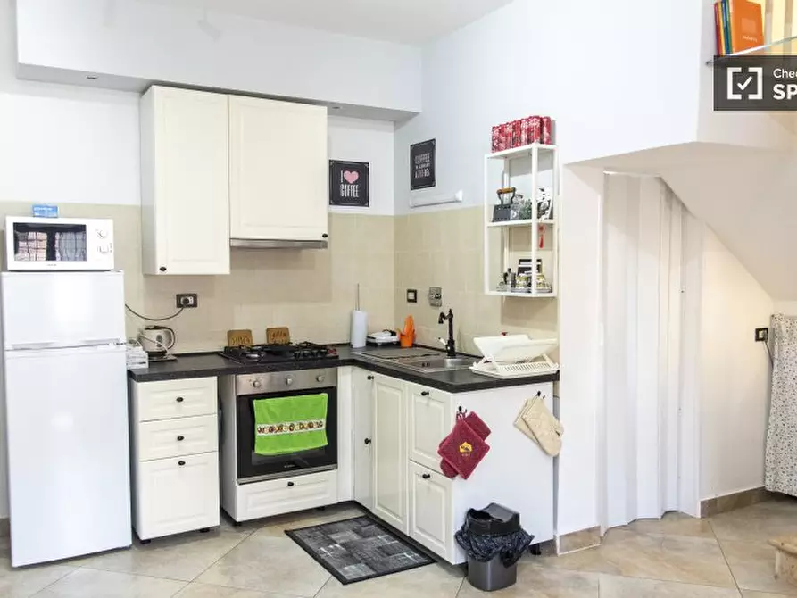 Immagine 7 di Appartamento in affitto  in Via Sesto S. Giovanni a Roma