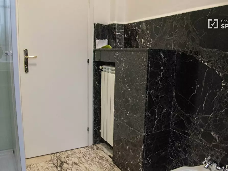 Immagine 7 di Camera condivisa in affitto  in Viale Parioli a Roma