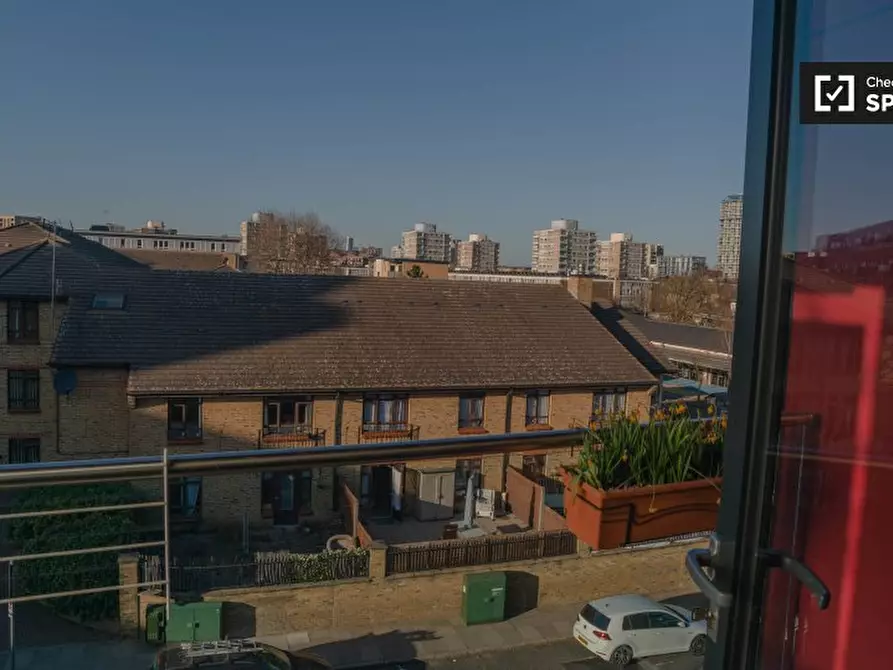Immagine 11 di Camera condivisa in affitto  in Unit a Poplar