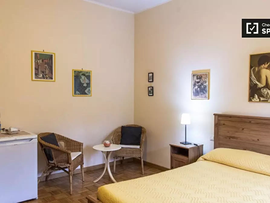 Immagine 3 di Camera condivisa in affitto  in Via della Cava Aurelia a Roma