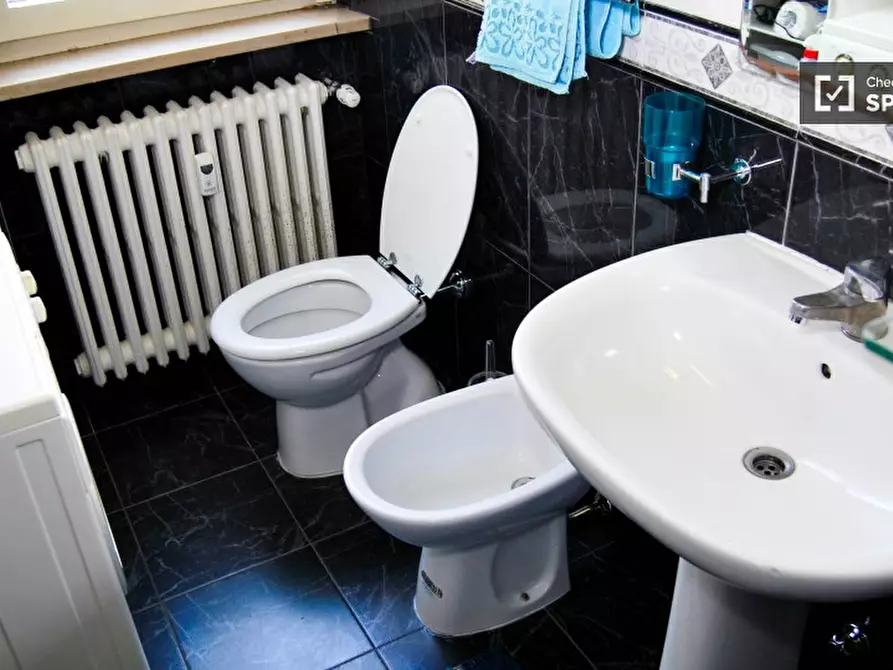 Immagine 6 di Camera condivisa in affitto  in Via Guglielmo Rontgen a Milano