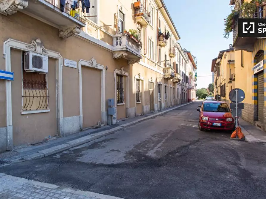 Immagine 16 di Appartamento in affitto  in Via S. Dionigi a Milano