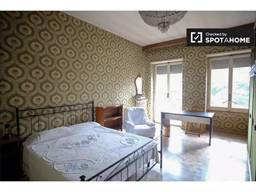 Immagine 19 di Camera condivisa in affitto  in Piazza San Giovanni Bosco a Roma