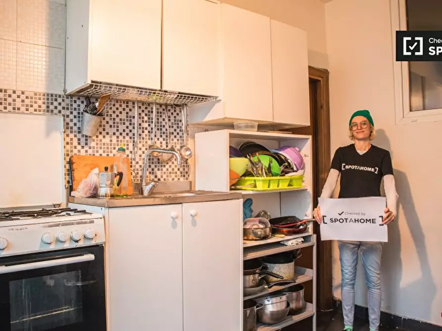 Immagine 18 di Camera condivisa in affitto  in Via dei Savorelli, 00165 Roma RM, Italy a Roma