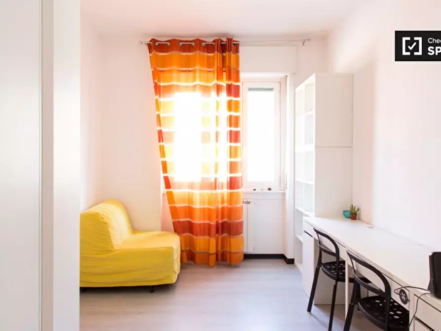 Immagine 3 di Camera condivisa in affitto  in Via degli Imbriani a Milano