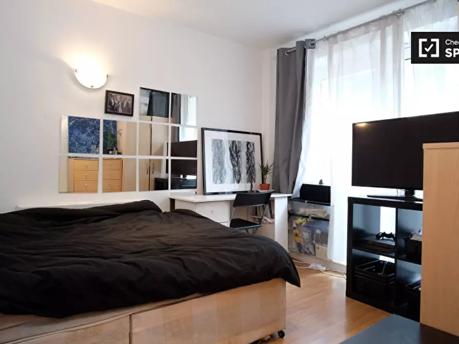 Immagine 1 di Camera condivisa in affitto  in Seward Street a Islington