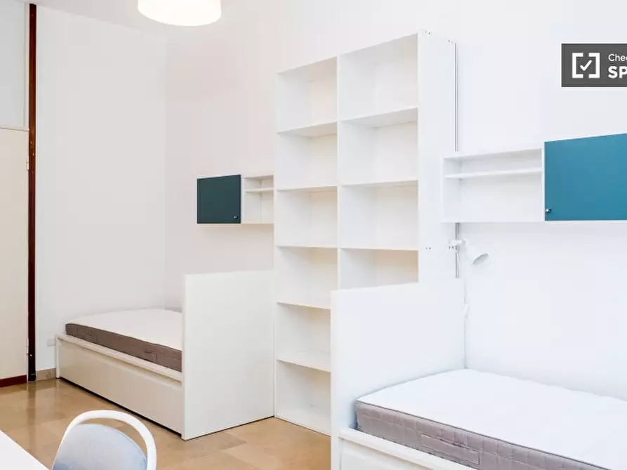 Immagine 4 di Camera condivisa in affitto  in Largo Isabella d'Aragona a Milano