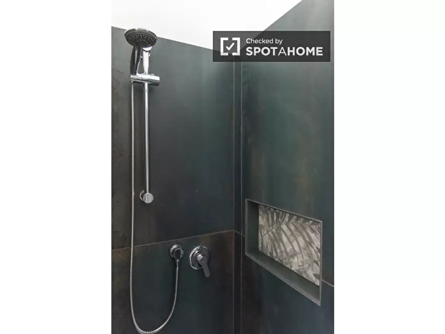 Immagine 6 di Ufficio in affitto  in Via Francesco Marconi a Roma