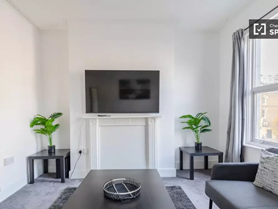 Immagine 5 di Appartamento in affitto  in A Goldhawk Rd a Hammersmith