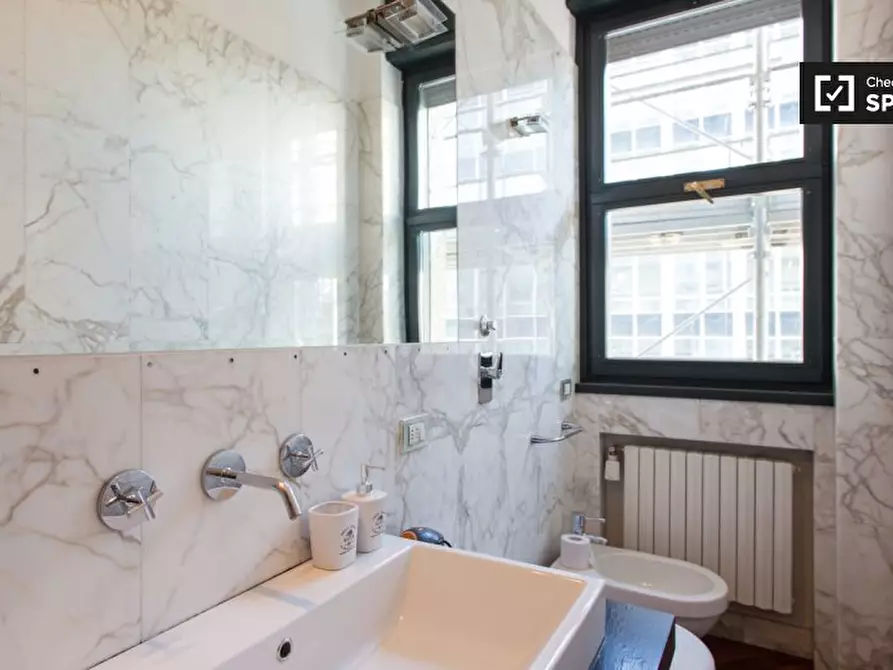 Immagine 11 di Appartamento in affitto  in Via Pantano a Milano