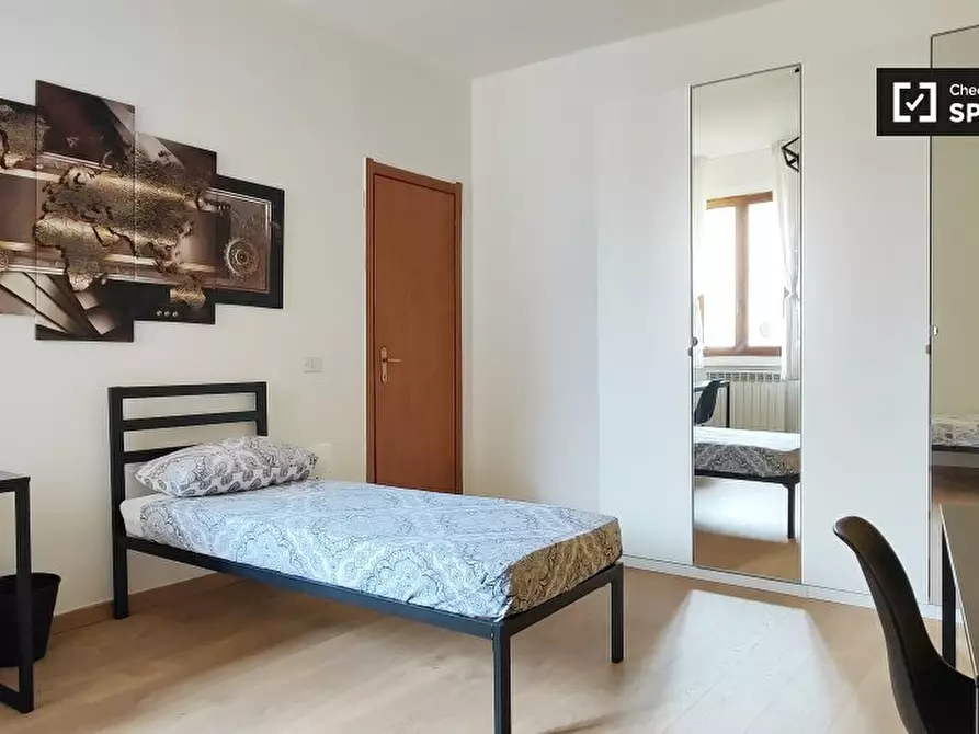 Immagine 2 di Camera condivisa in affitto  in Via Don Bosco a Milano