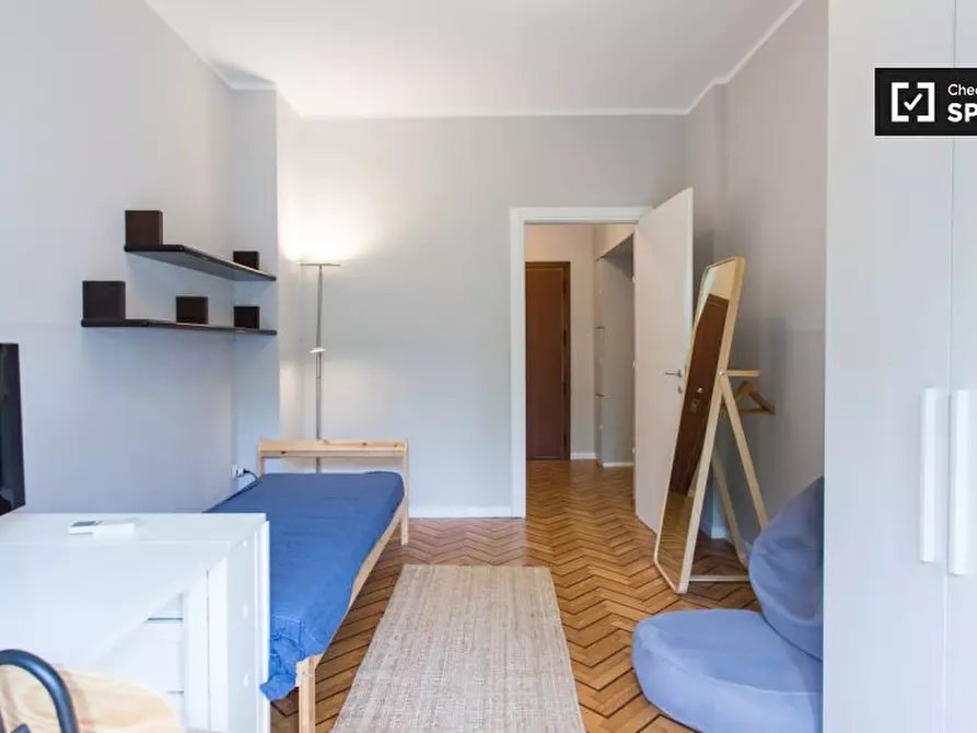 Immagine 17 di Camera condivisa in affitto  in Piazza S. Giuseppe a Milano